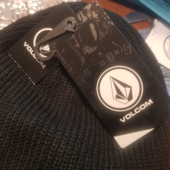 Volcom  Sweep  Lined Beanie Black   NEW  Unisex - Picture 6 of 7